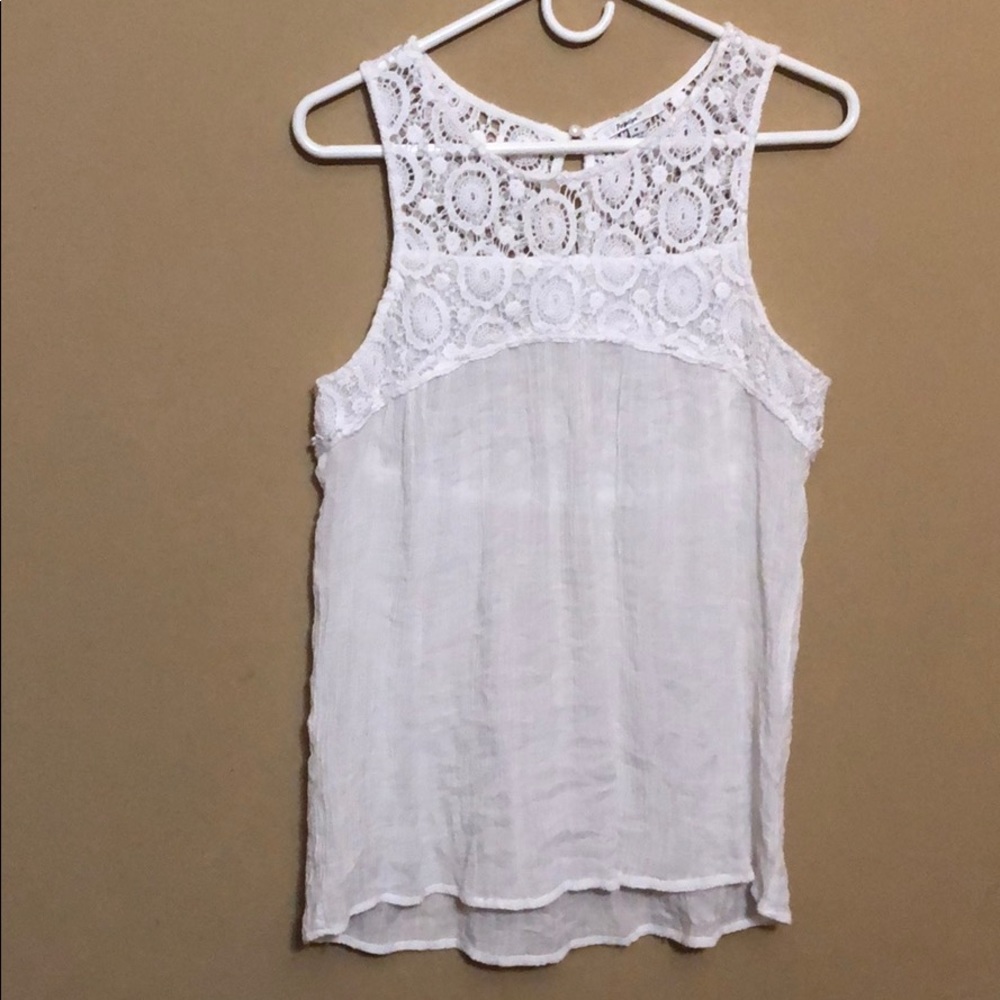 Papaya White Lace Tank Top with Keyhole Back Sz M